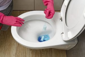 Dịch Vụ Thông Bồn Cầu Tại Hà Đông Giá Rẻ | Bảo Hành 2 Năm