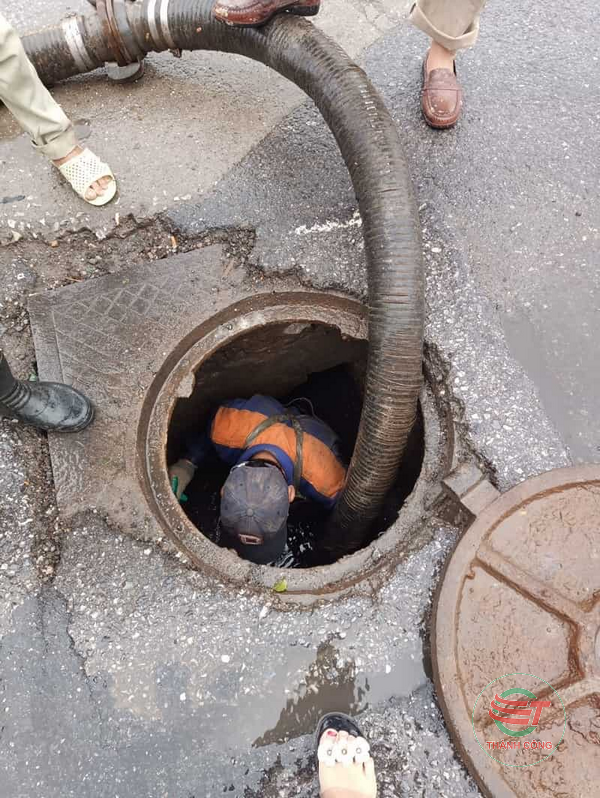 Nguyên nhân và biện pháp khắc phục mùi hố ga