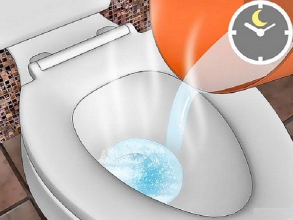 cach-thong-bon-cau-bang-nuoc-nong-3